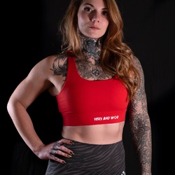 Même le Père Noël hésite à passer à la brassière rouge cette année.🎅🤭

#brassiere #crossfitwomen #crossfitoutfit #crossfitgirls